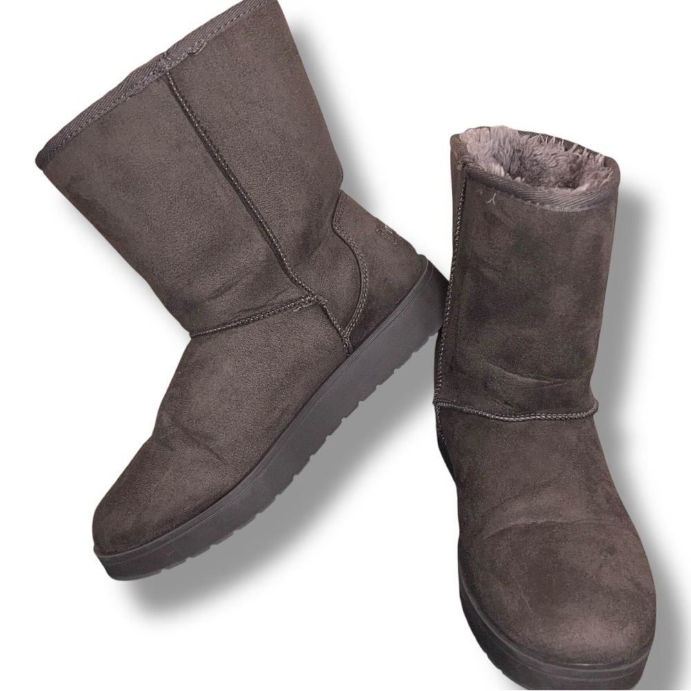 Size 8 Makalu Grey Gray Faux Fur Boots Kali Vegan Winter Fall Womens Slippers